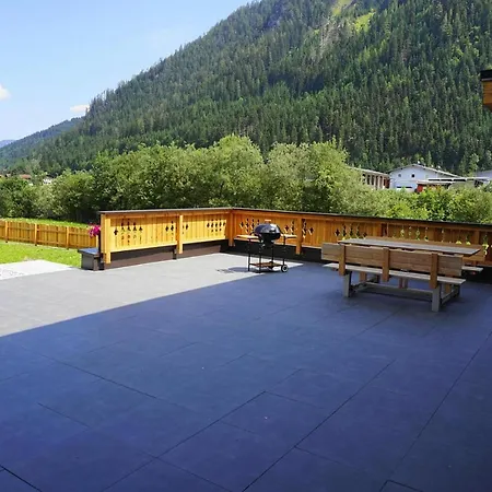 Lejlighed In With Mountain Views *