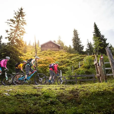 Lejlighed In With Mountain Views