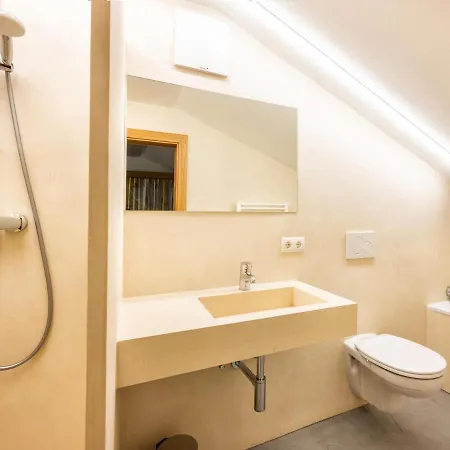 Lejlighed In With Mountain Views *