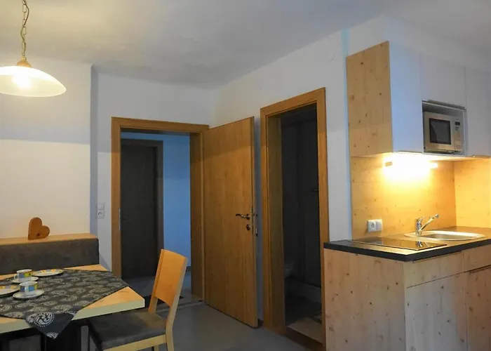 公寓 In With Mountain Views